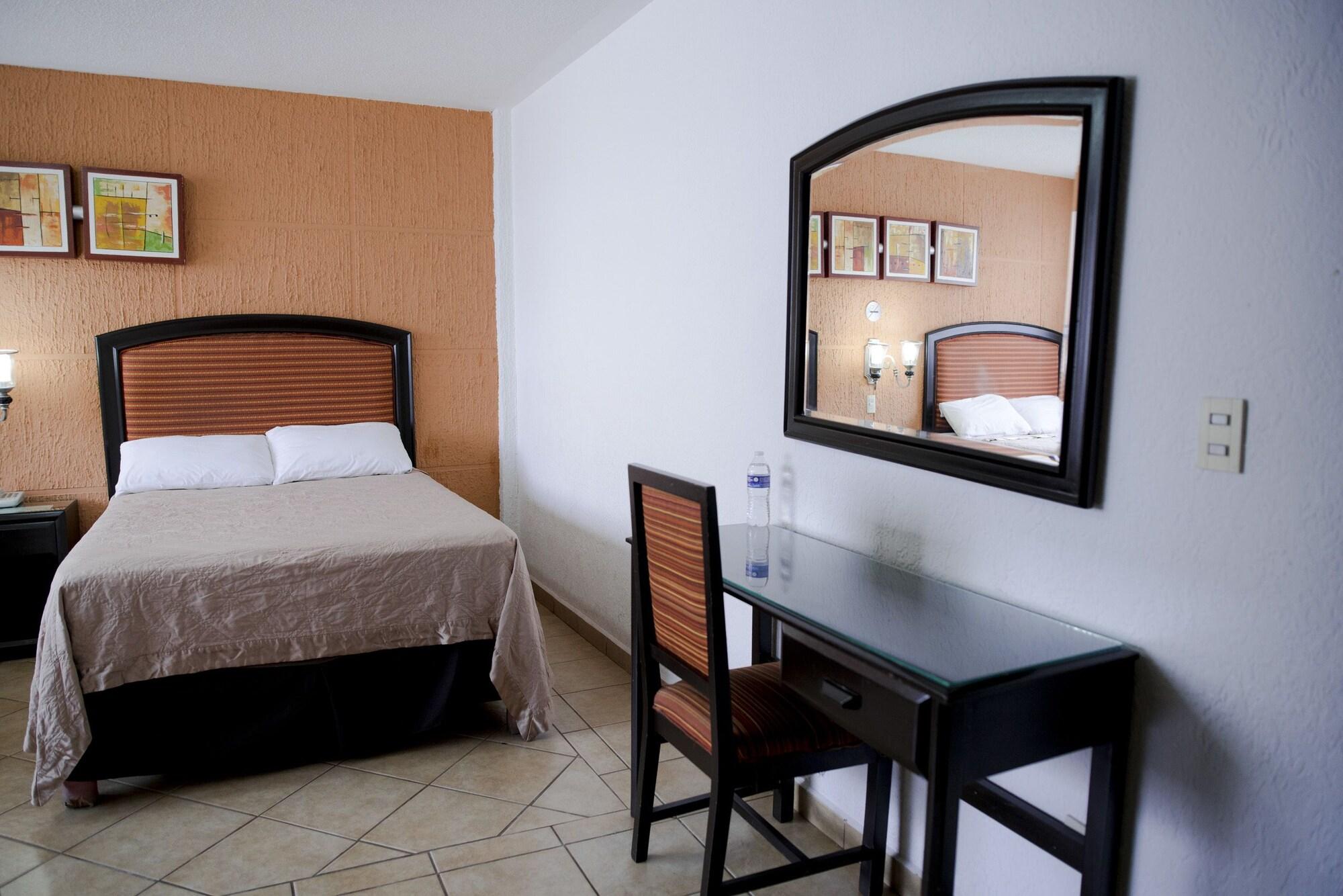Eh Ejecutivo Urban Otel Tepic Dış mekan fotoğraf