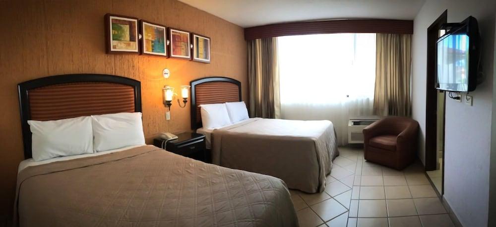 Eh Ejecutivo Urban Otel Tepic Dış mekan fotoğraf