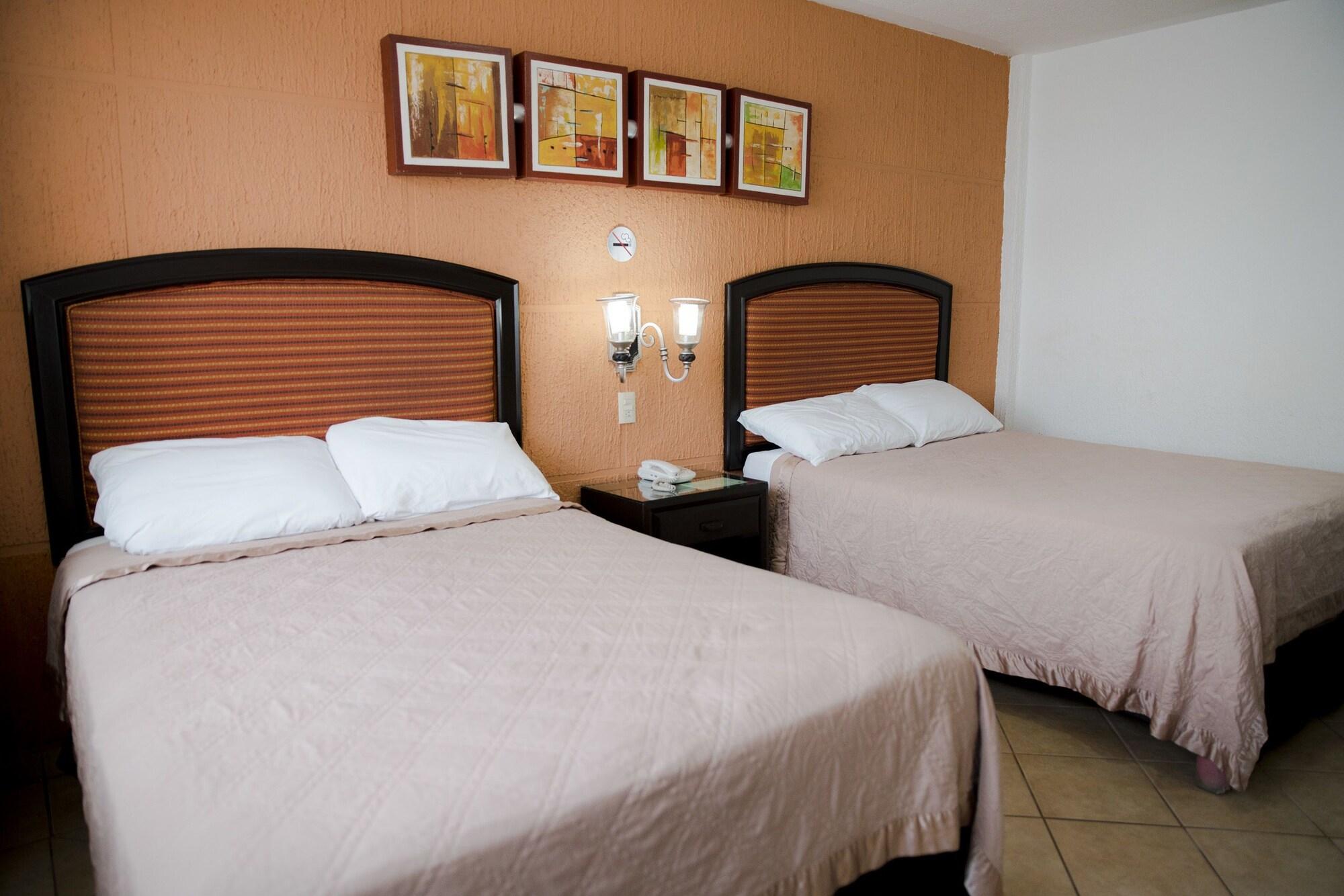 Eh Ejecutivo Urban Otel Tepic Dış mekan fotoğraf