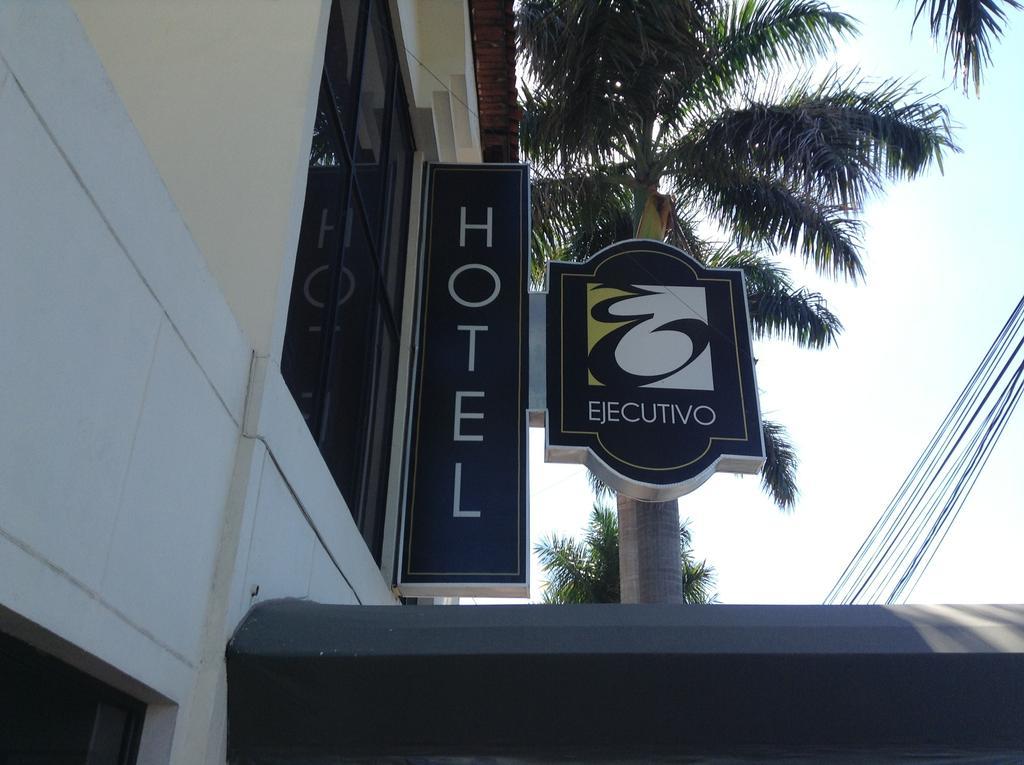 Eh Ejecutivo Urban Otel Tepic Dış mekan fotoğraf