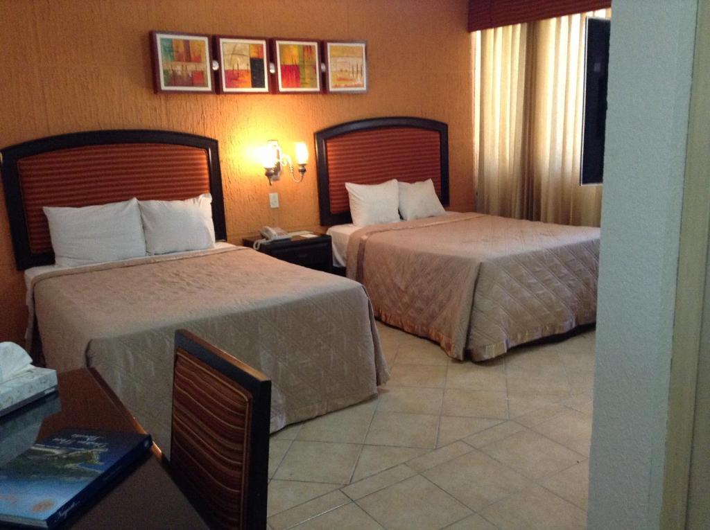 Eh Ejecutivo Urban Otel Tepic Dış mekan fotoğraf